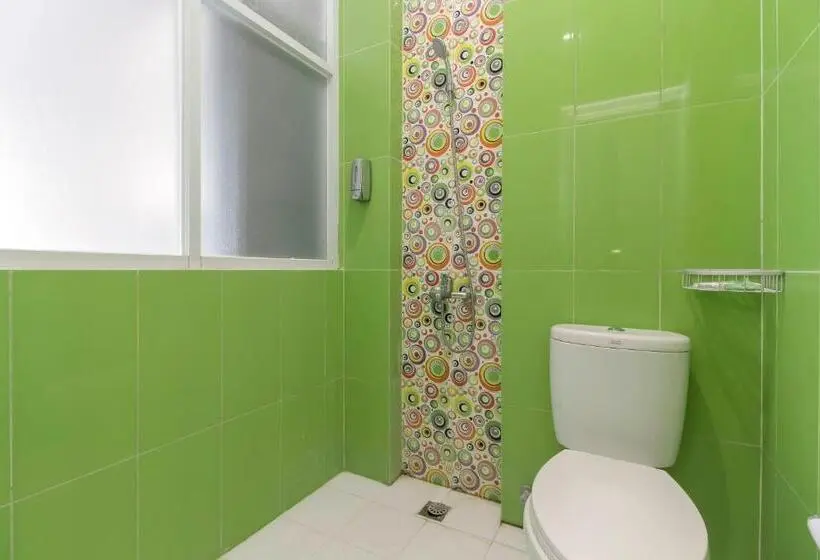 デラックスルーム, Reddoorz Plus Near Stasiun Bekasi