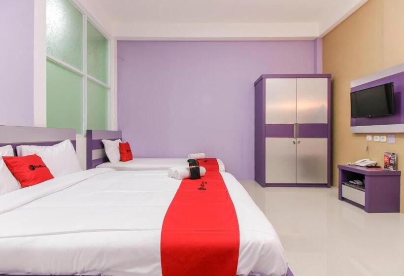 패밀리 룸, Reddoorz Plus Near Stasiun Bekasi