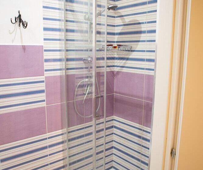 חדר סטנדרט, Lanzies Guesthouse