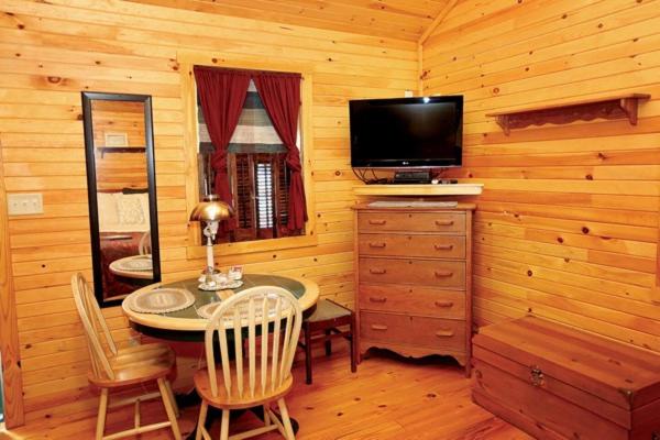 キャビン, Watson Estate Bnb & Deer Creek Winery