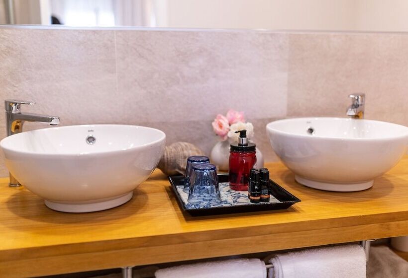 غرفة قياسية, La Bodega De Quintin