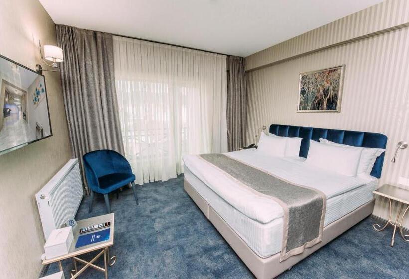 اتاق لوکس با تخت بزرگ, Sapphire Bakuriani