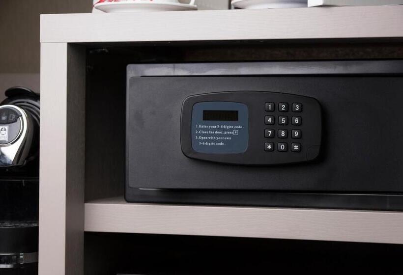 اتاق لوکس با تخت بزرگ, Sapphire Bakuriani