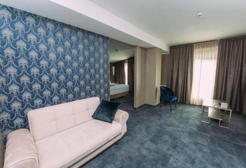 سوییت سوپریور, Sapphire Bakuriani