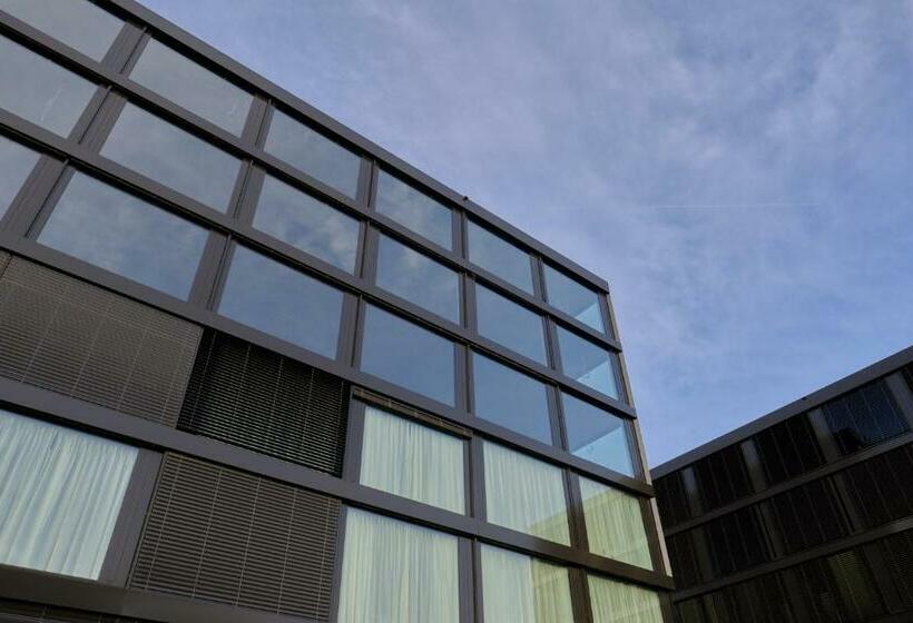 キングサイドベッドのスタンダードワンルーム, Iip Apartments