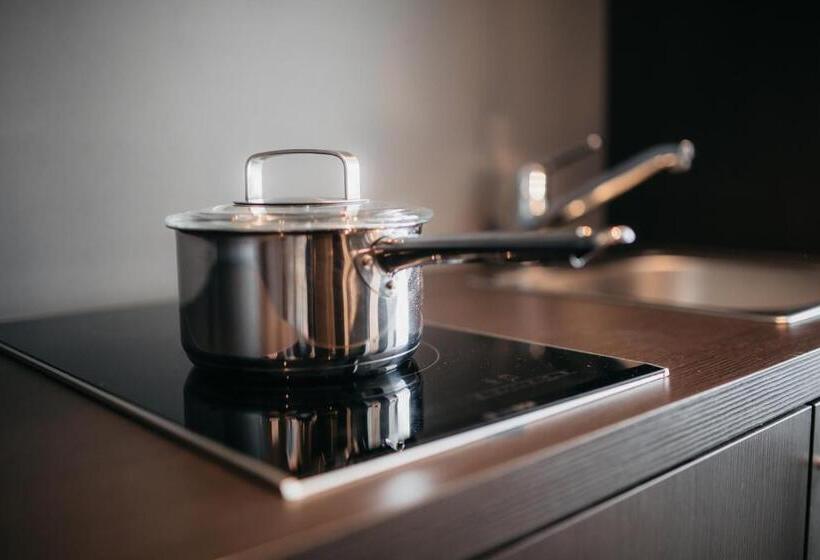 １ベッドルームアパートメント, Iip Apartments