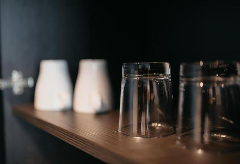 １ベッドルームアパートメント, Iip Apartments