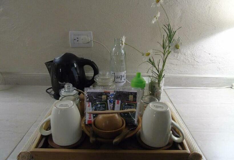 غرفة قياسية ثلاثية, Abuela Faustina