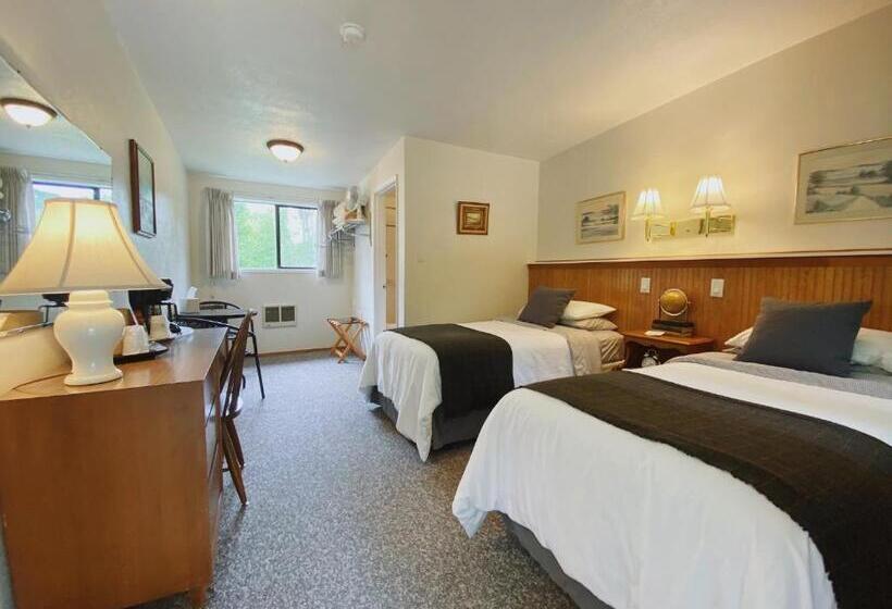 标准间, Emerald Valley Inn