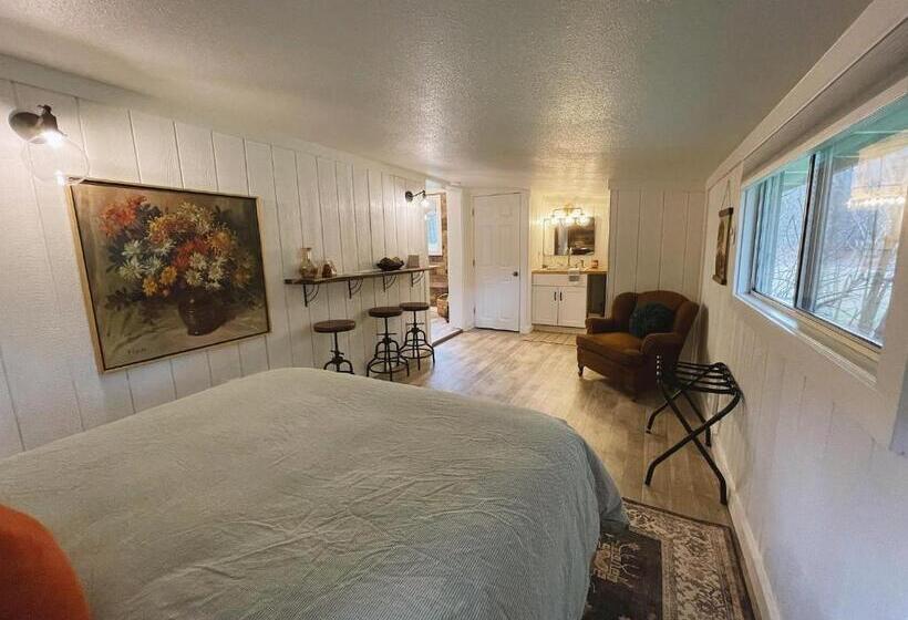 带2个卧室的套房, Emerald Valley Inn