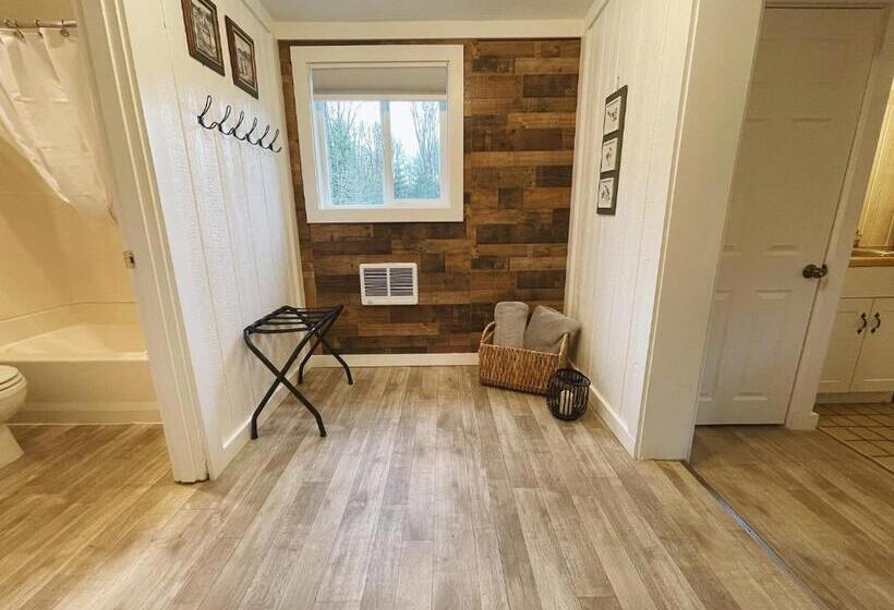 带2个卧室的套房, Emerald Valley Inn