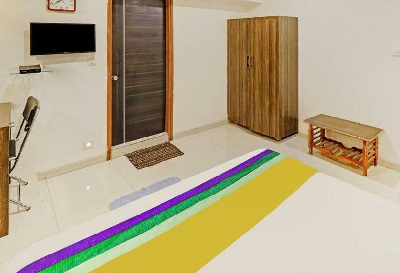 Chambre Deluxe, Fabexpress Radhe Residency