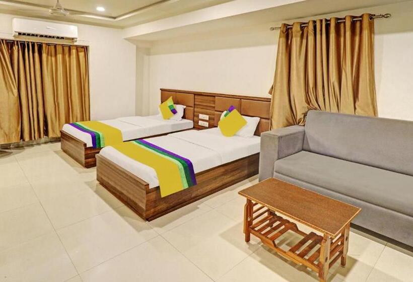 Chambre Supérieure, Fabexpress Radhe Residency