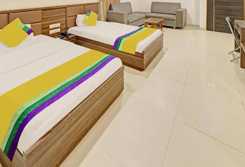 Chambre Supérieure, Fabexpress Radhe Residency