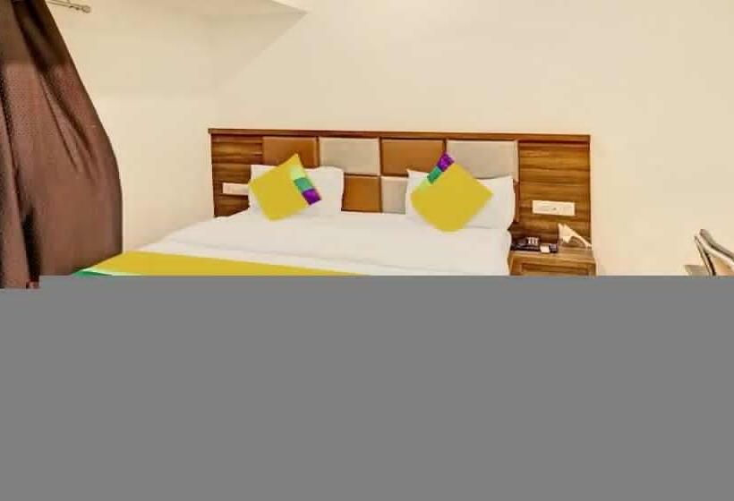 Chambre Supérieure, Fabexpress Radhe Residency