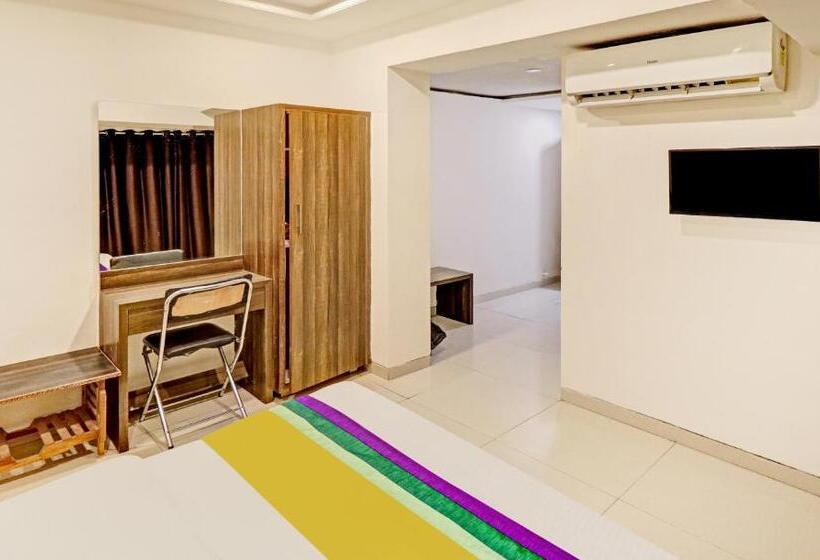 Chambre Supérieure, Fabexpress Radhe Residency