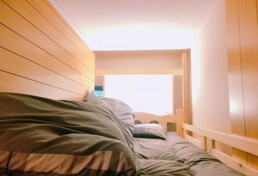 공동 객실, Eins Iga