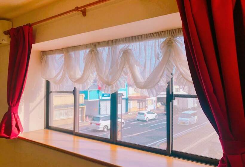 패밀리 룸, Eins Iga