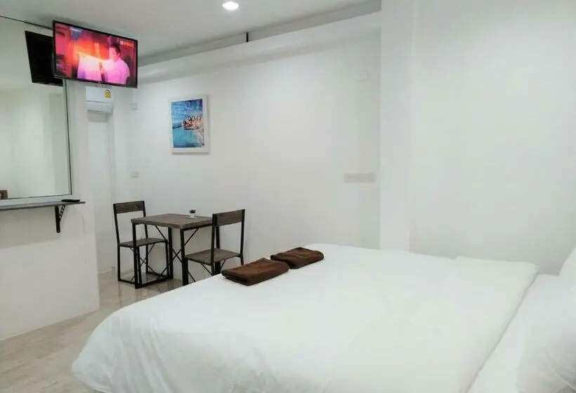 اتاق استاندارد, Wee Hostel