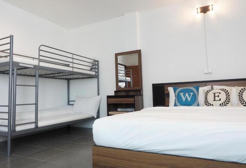 غرفة عائلية, Wee Hostel