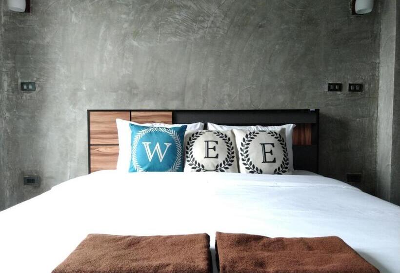 غرفة قياسية ثلاثية, Wee Hostel