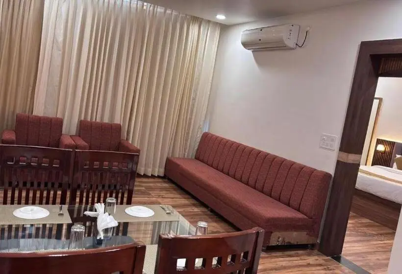 Perhesviitti, Bns Hotel & Resort