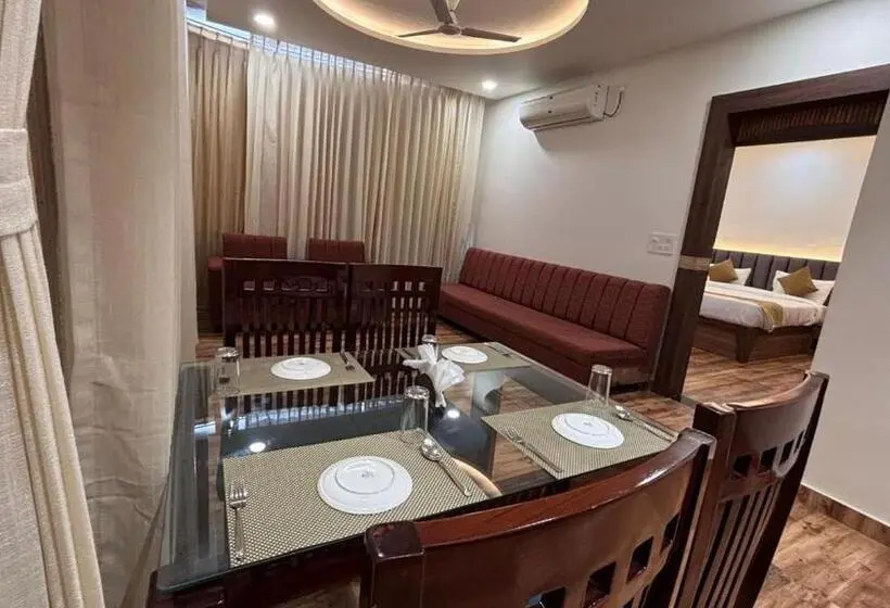 Perhesviitti, Bns Hotel & Resort