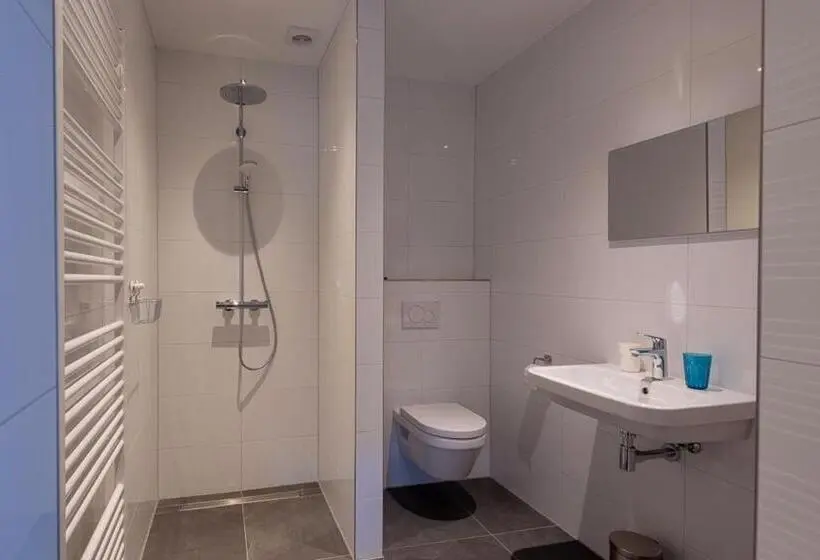 Perhehuone, Hostellerie Horst