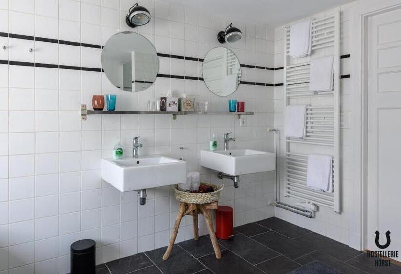 חדר משפחתי, Hostellerie Horst