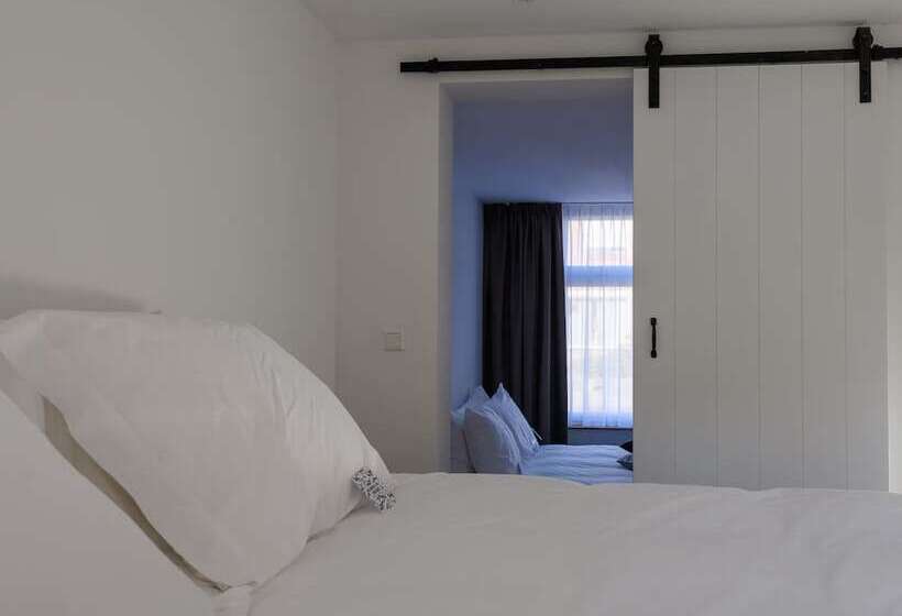 חדר משפחתי, Hostellerie Horst