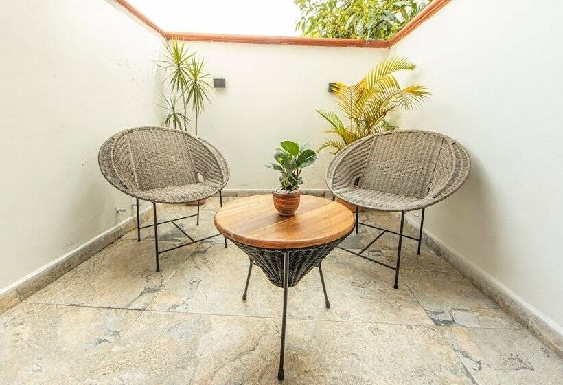 Номер Стандарт с Балконом, La Martina Hotel Boutique