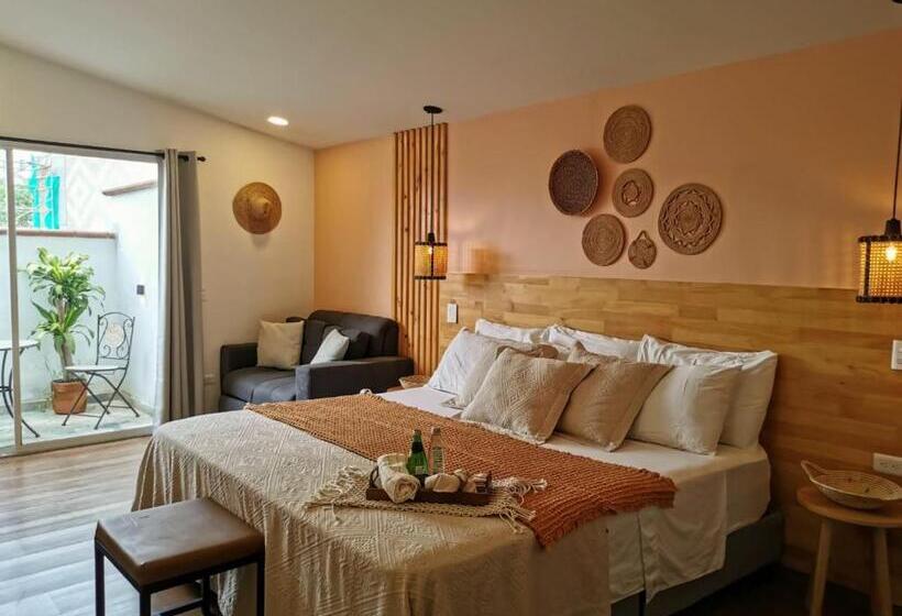 Студио Стандарт с Балконом, La Martina Hotel Boutique