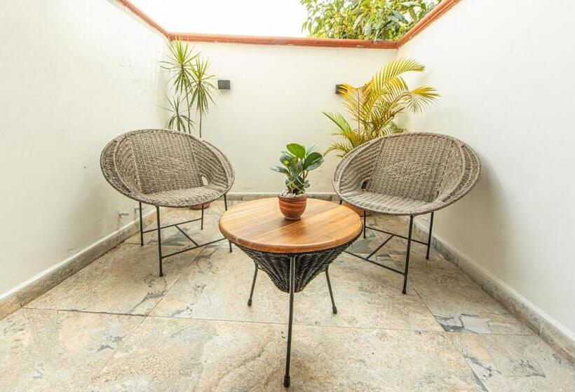 Номер Deluxe с Балконом, La Martina Hotel Boutique