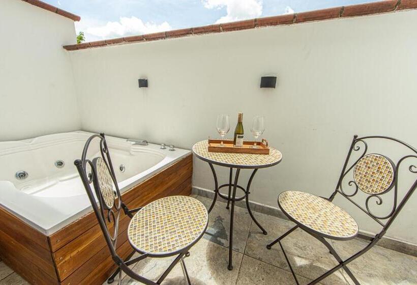 Номер Стандарт с Балконом, La Martina Hotel Boutique