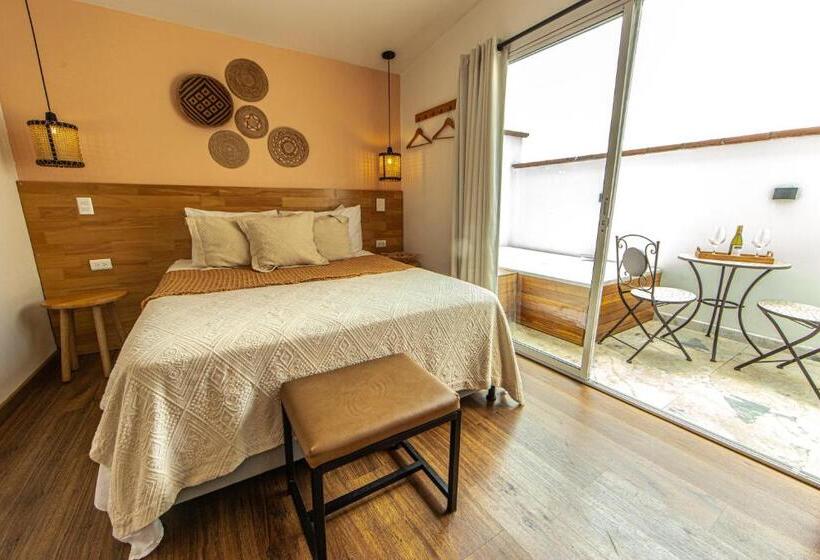 Номер Стандарт с Балконом, La Martina Hotel Boutique