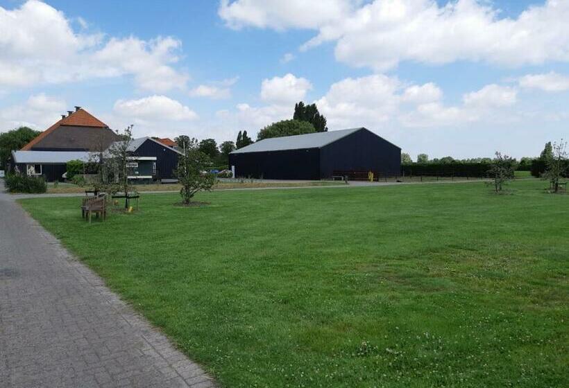 Standard Tent, Lodge 61 Hotel Aan Het Water