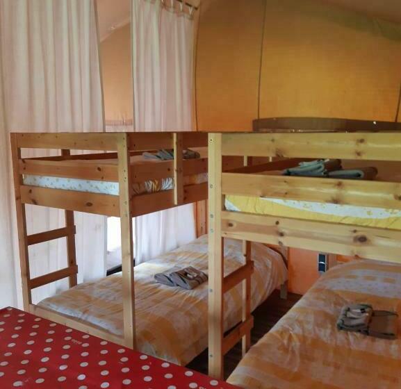 Standard Tent, Lodge 61 Hotel Aan Het Water