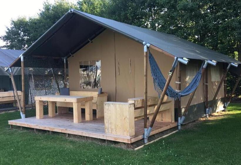 Standard Tent, Lodge 61 Hotel Aan Het Water