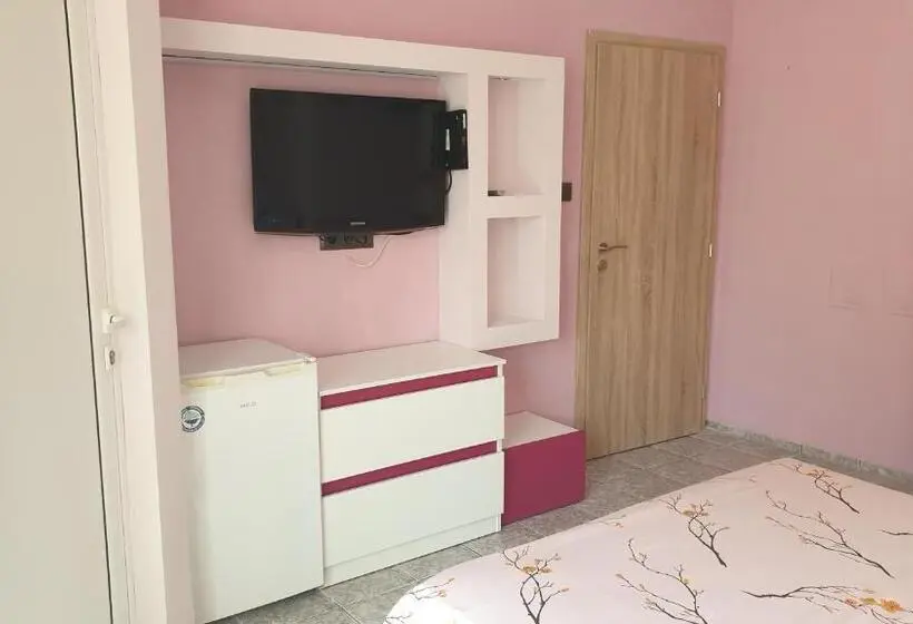 اتاق استاندارد با بالکن, къща за гости оазис