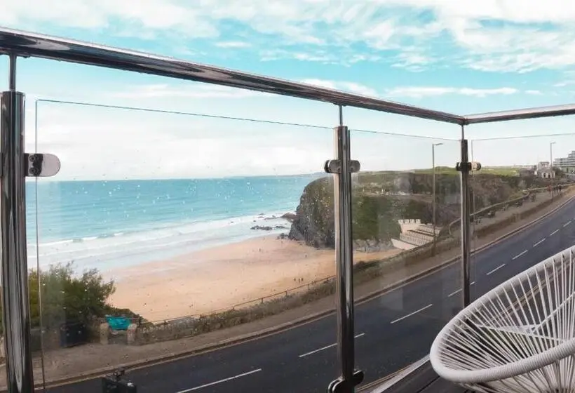 اتاق لوکس با بالکن و چشم‌انداز دریا, The Feather S Hotel Newquay