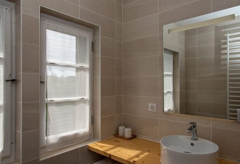 Номер Deluxe, Amodo Lodge