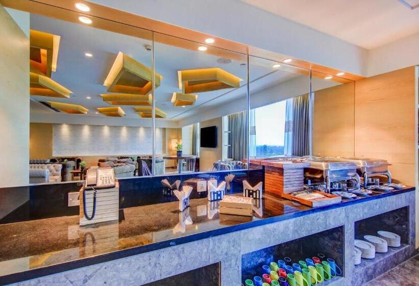 Номер Executive, Radisson Blu Gorakhpur