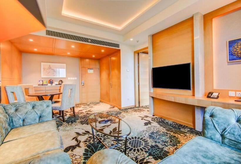 Люкс, Radisson Blu Gorakhpur