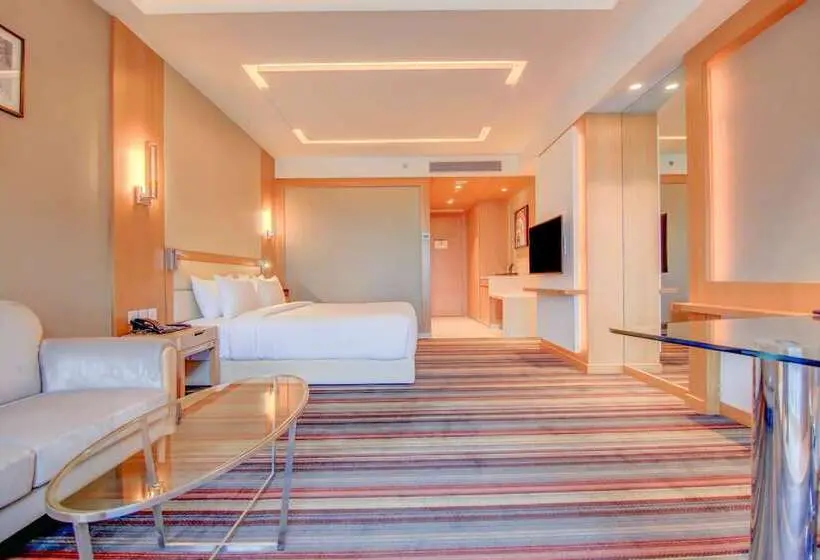 バルコニー付きデラックスルーム, Radisson Blu Gorakhpur