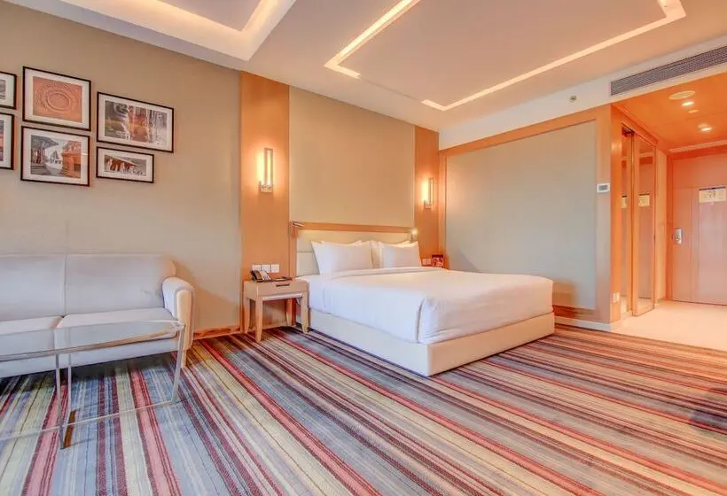 バルコニー付きデラックスルーム, Radisson Blu Gorakhpur