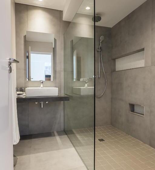 디럭스 스위트 킹 침대, The Junction Boutique