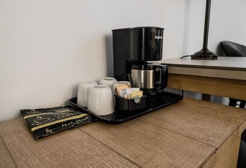 标准间, Motel Classique