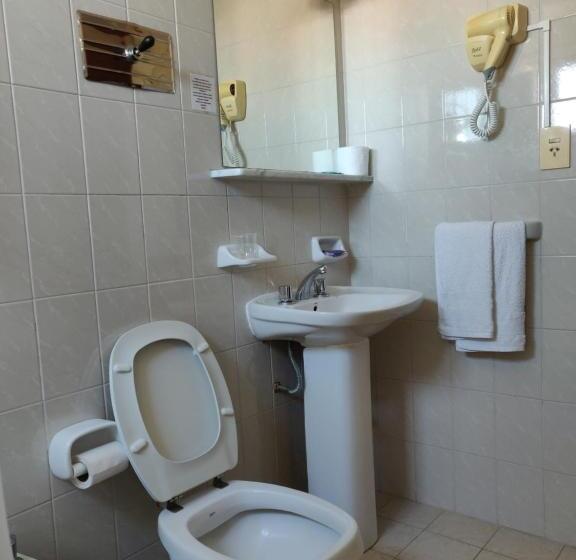 스탠다드 트리플 룸, Castilla