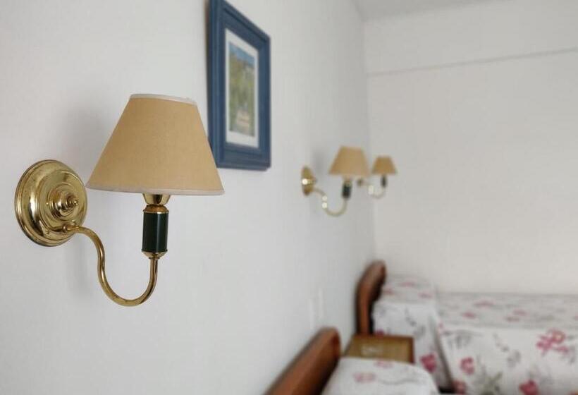 스탠다드 트리플 룸, Castilla