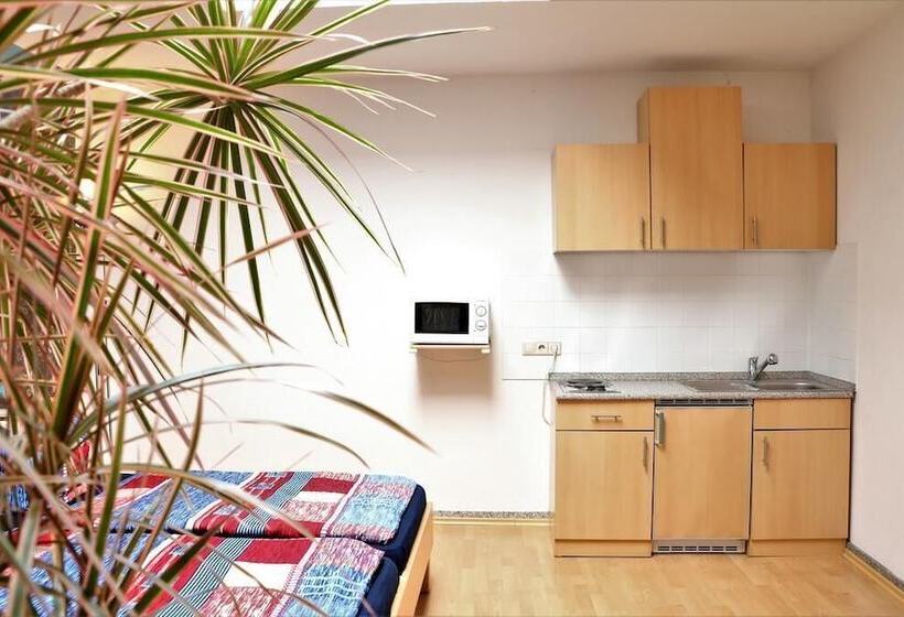 스탠다드 트리플 룸, Pension Jung